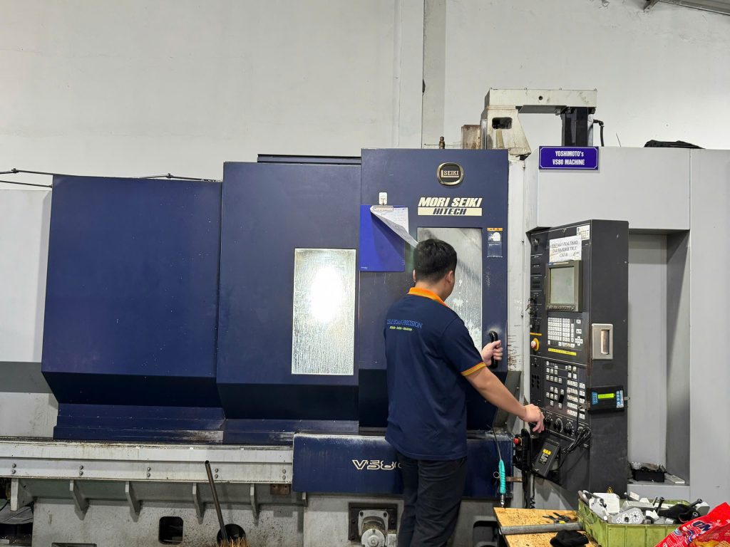 マシニングセンター